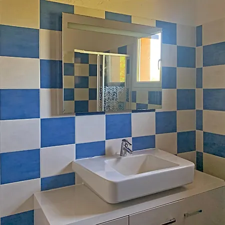 Maora Village Holiday park 3*
