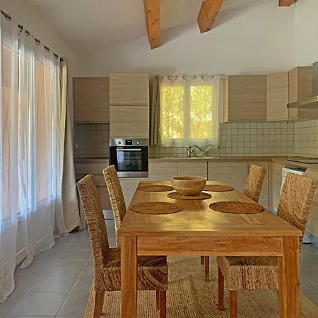 Maora Village Tatil parkı