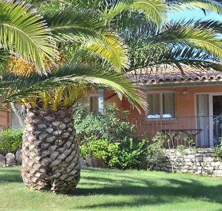 Maora Village Holiday park 3*