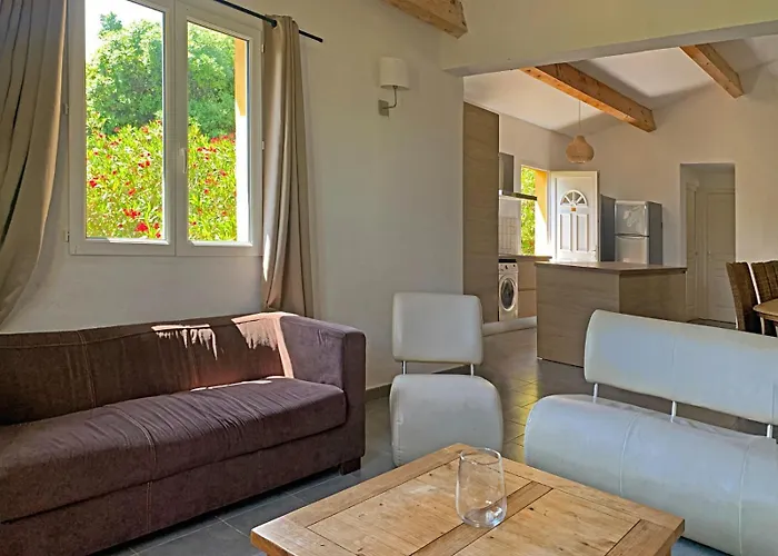 Semesterpark Maora Village 3*
